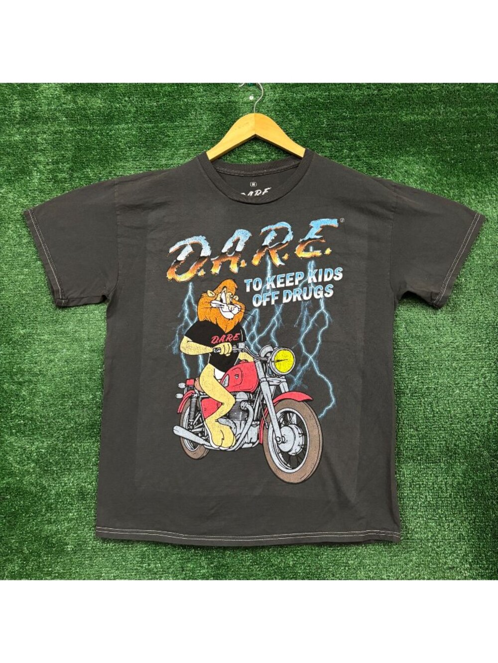 D.A.R.E. To Keep Kids of Drugs T-Shirt Size Medium